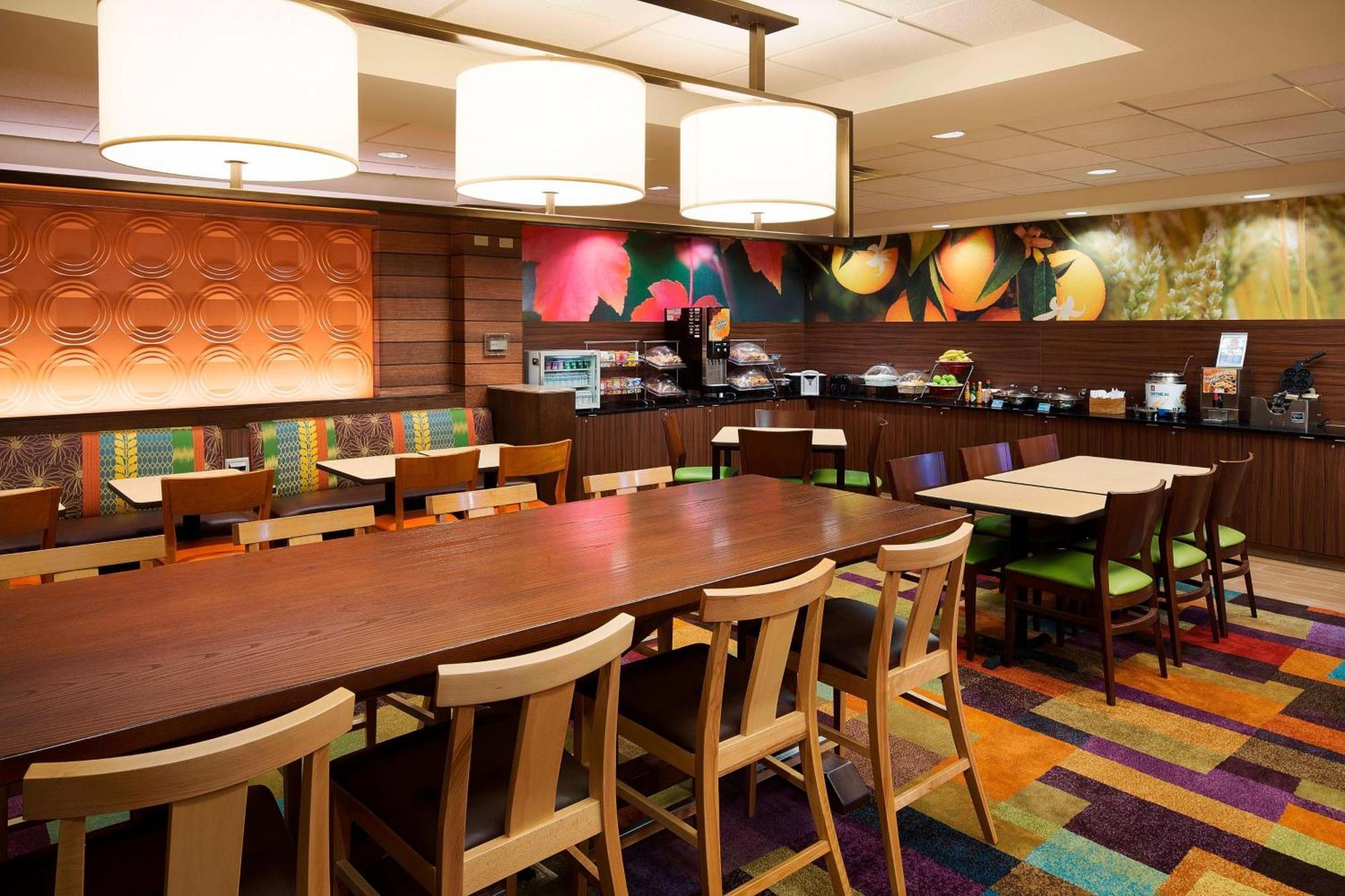 Fairfield Inn & Suites Chicago Midway Airport Bedford Park Екстер'єр фото